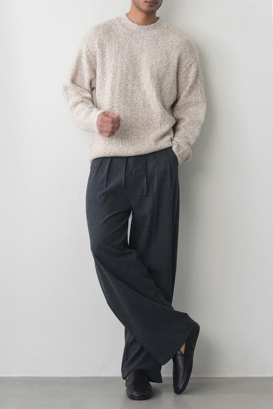 FLECKED CREW NECK SWEATER