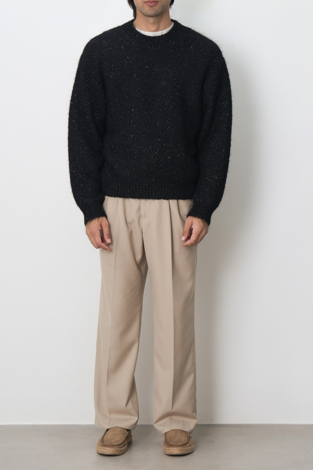 FLECKED CREW NECK SWEATER