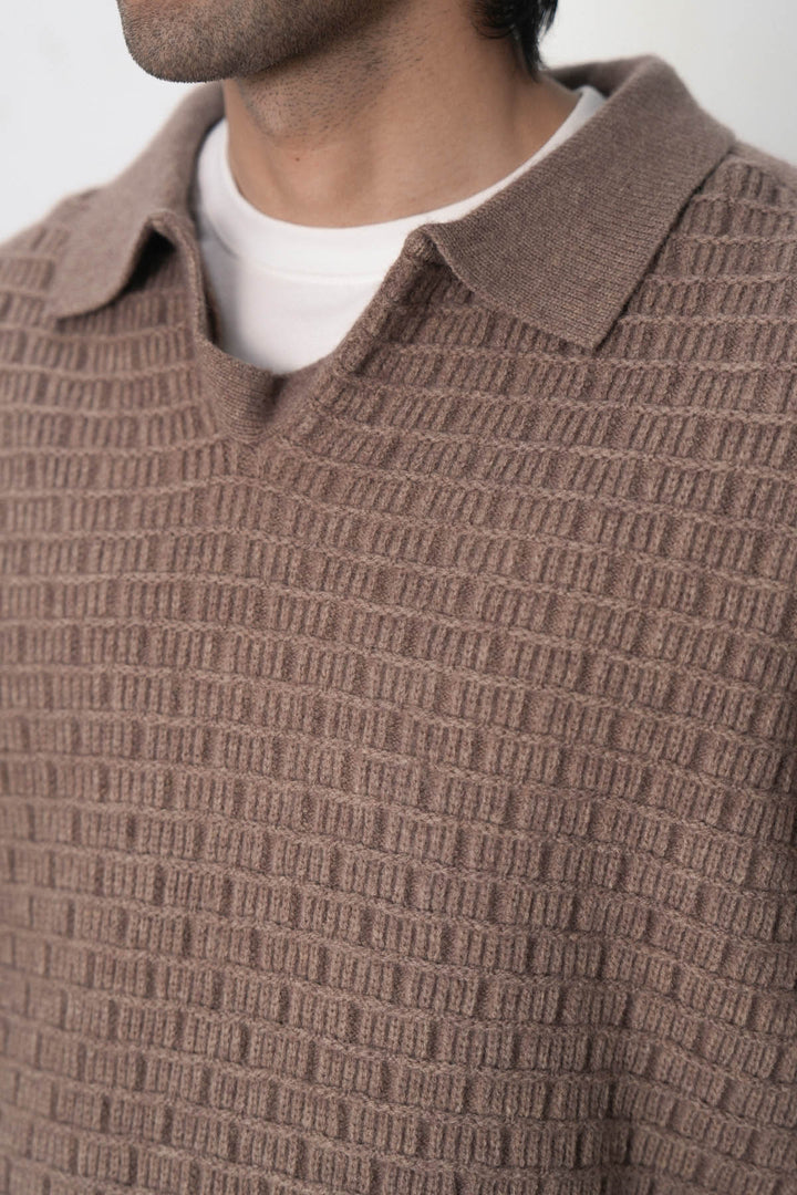 OPEN COLLAR TEXTURED POLO