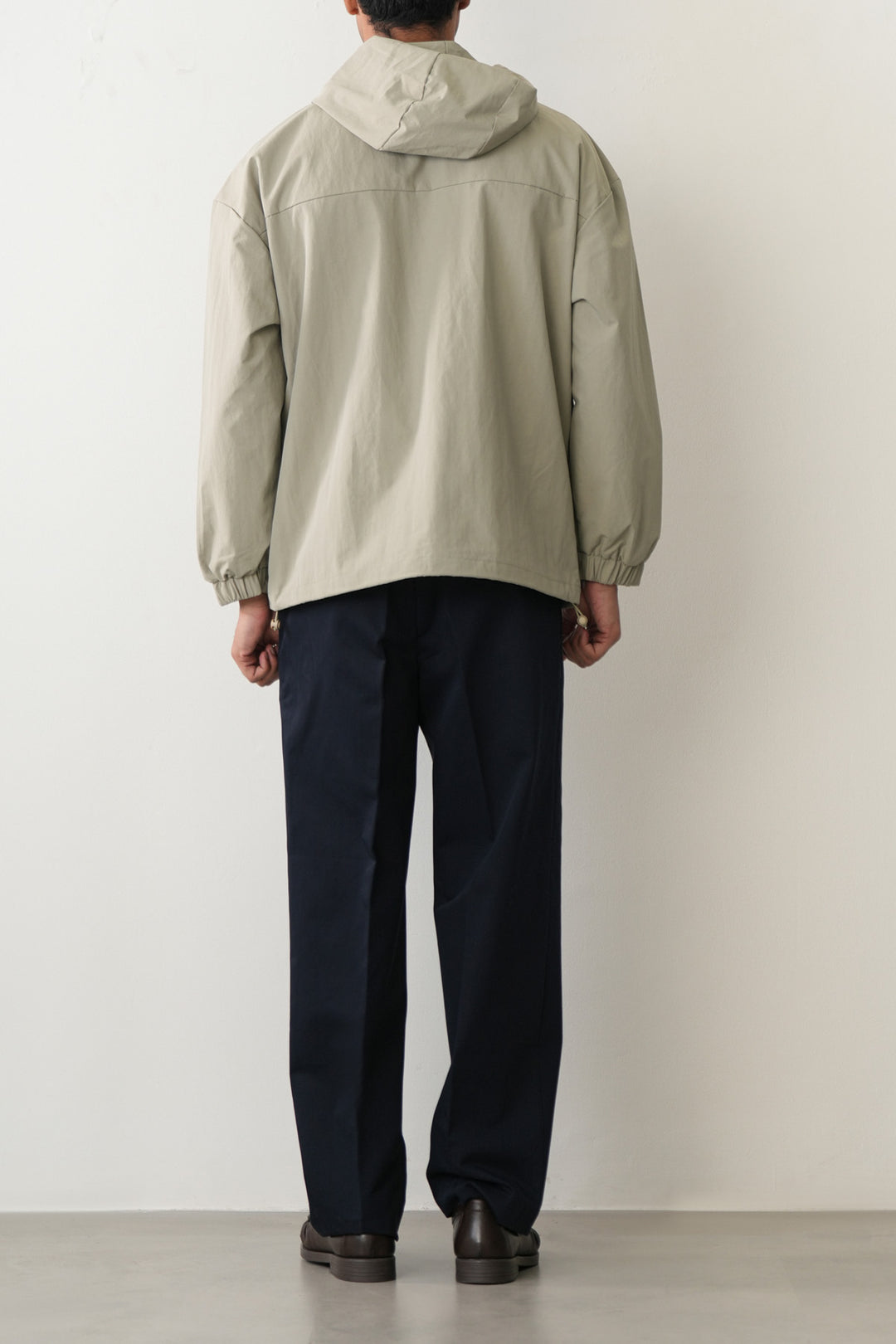 WIND BREAKER