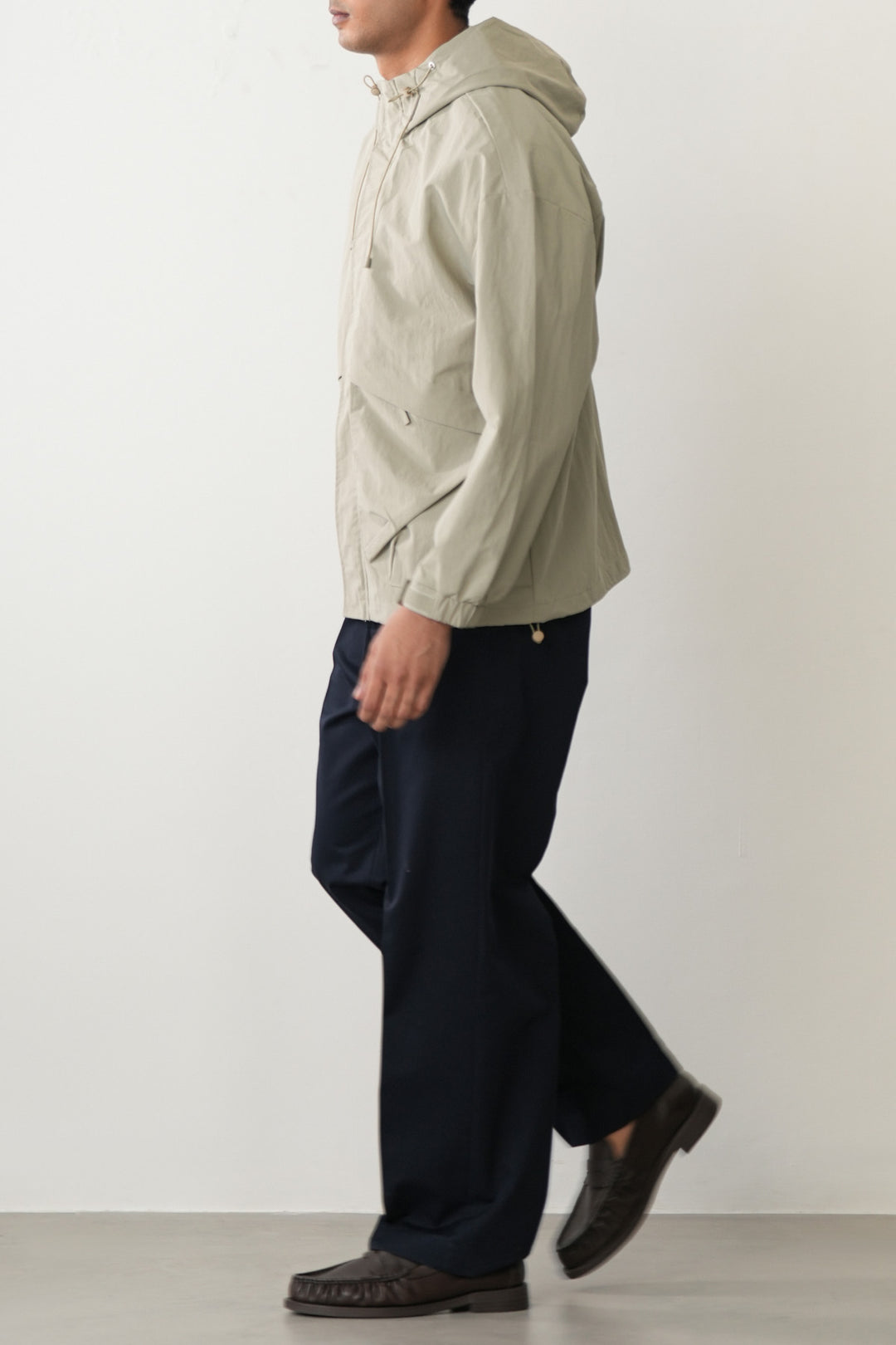 WIND BREAKER