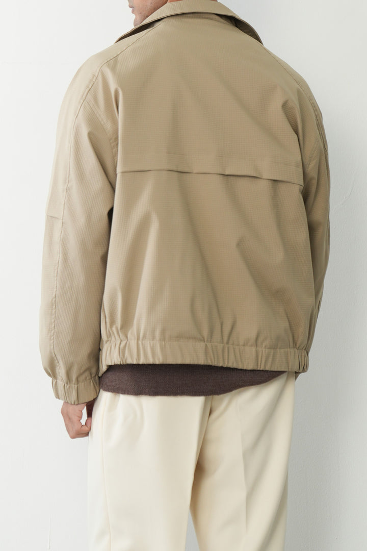 BEIGE WIND BREAKER