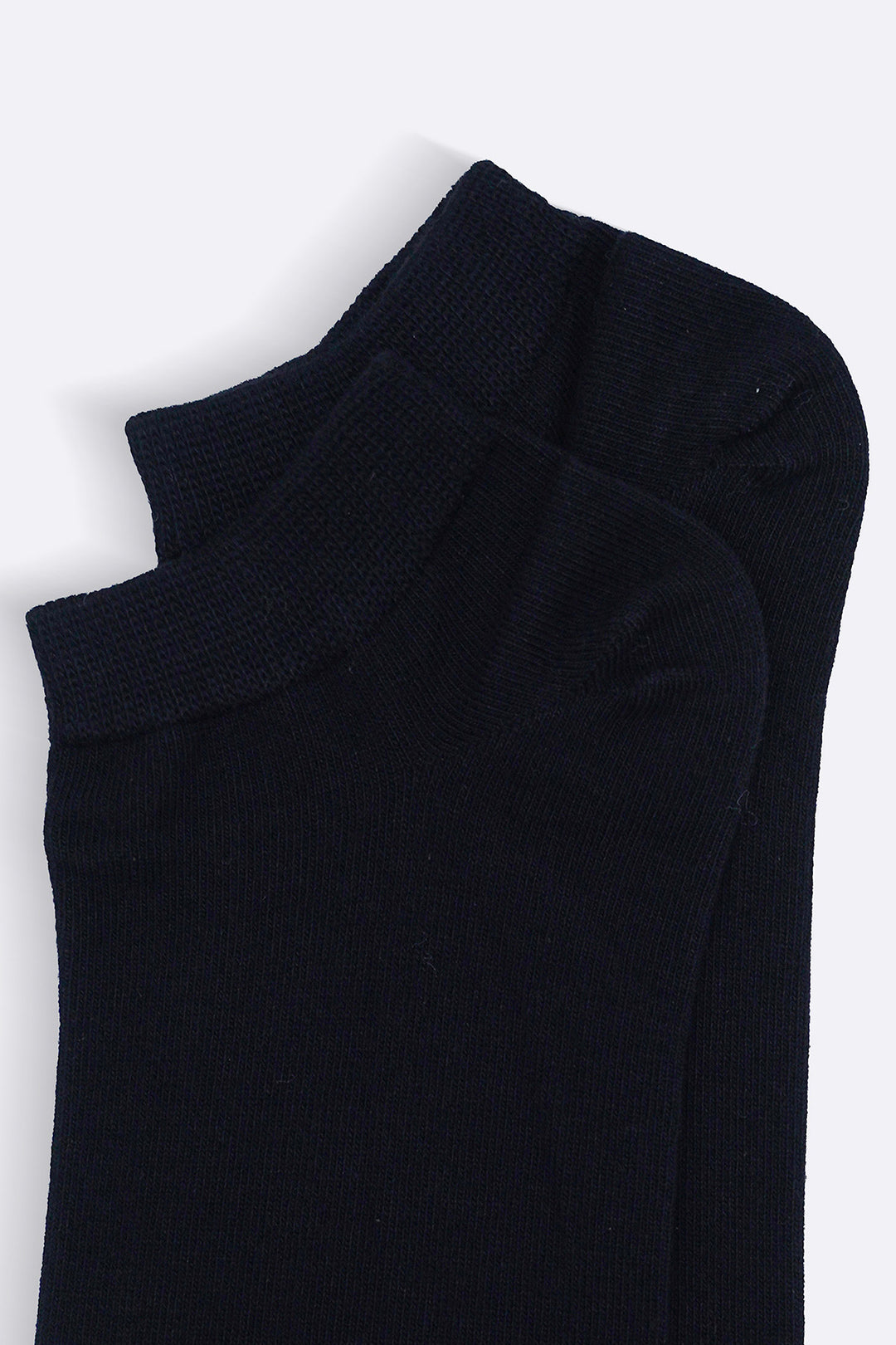 BLACK RIBBED ANKLE SOCKS