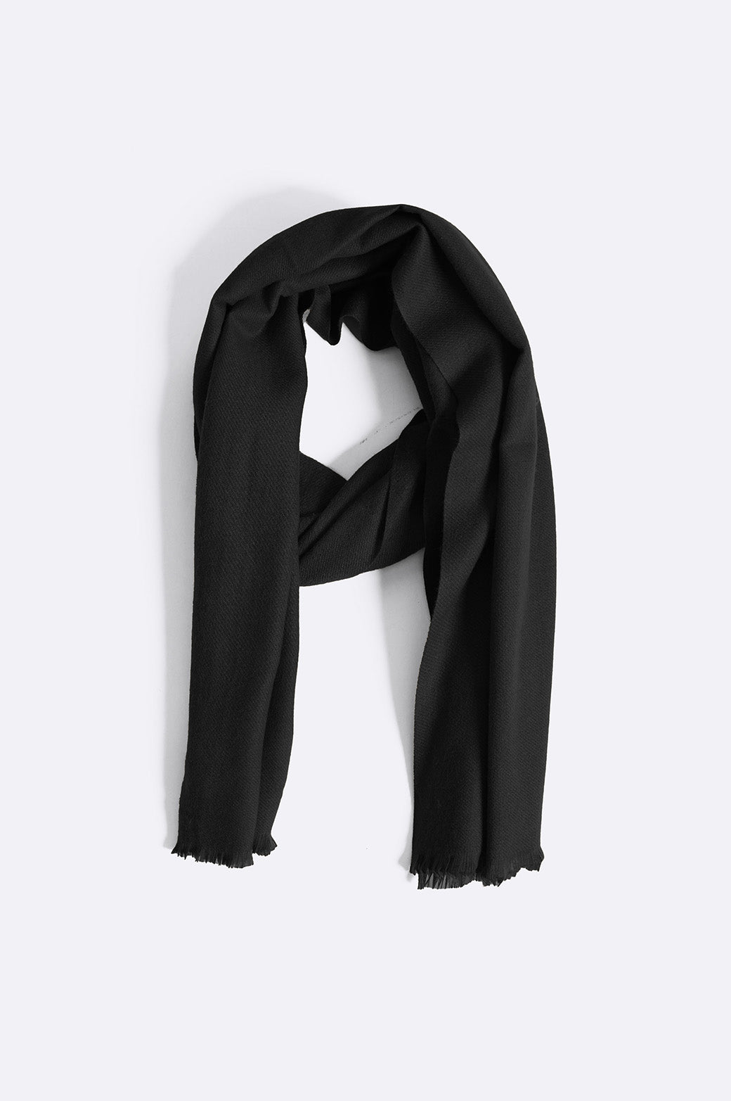BLACK LUXURY SCARF