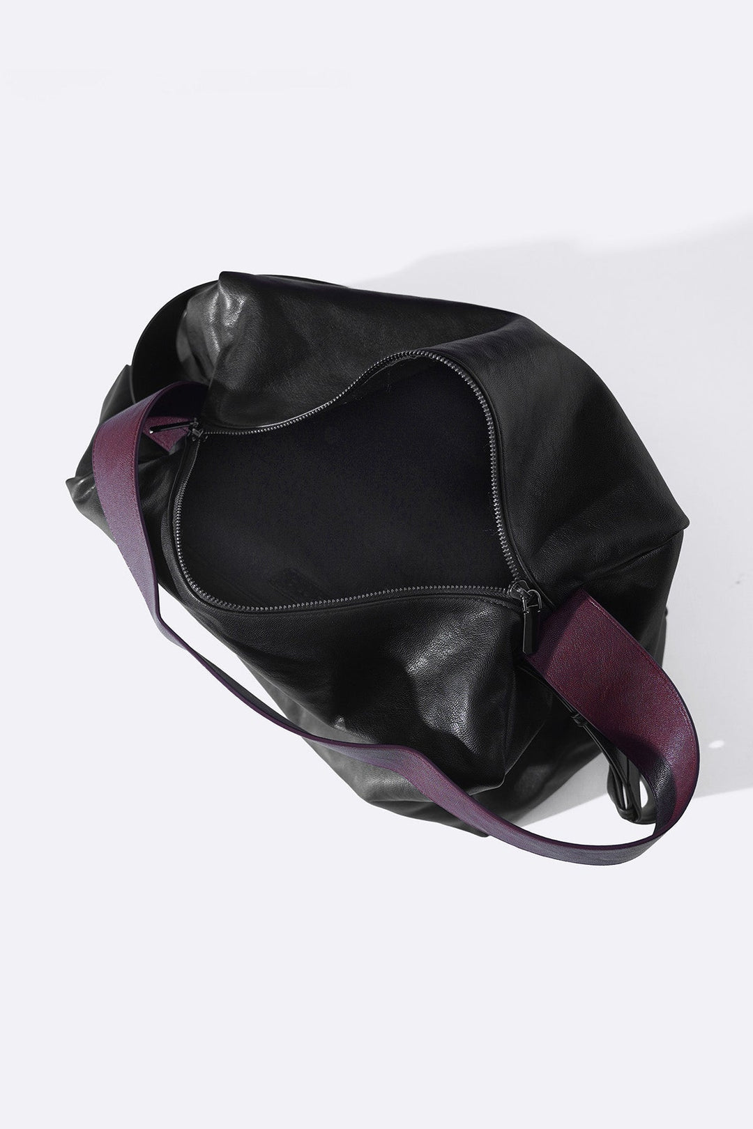 BLACK EVERYDAY SLING