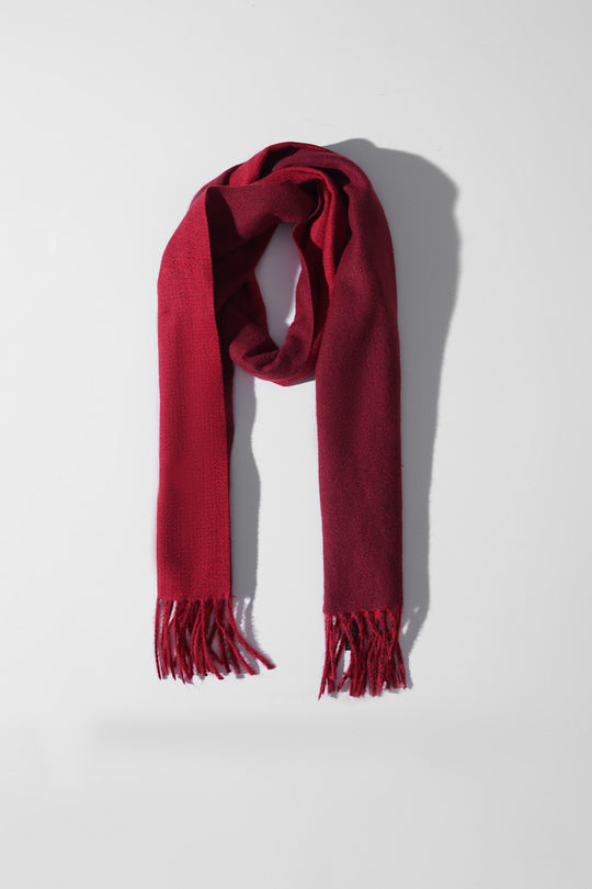 RED CONTRAST WEAVE REVERSIBLE SCARF