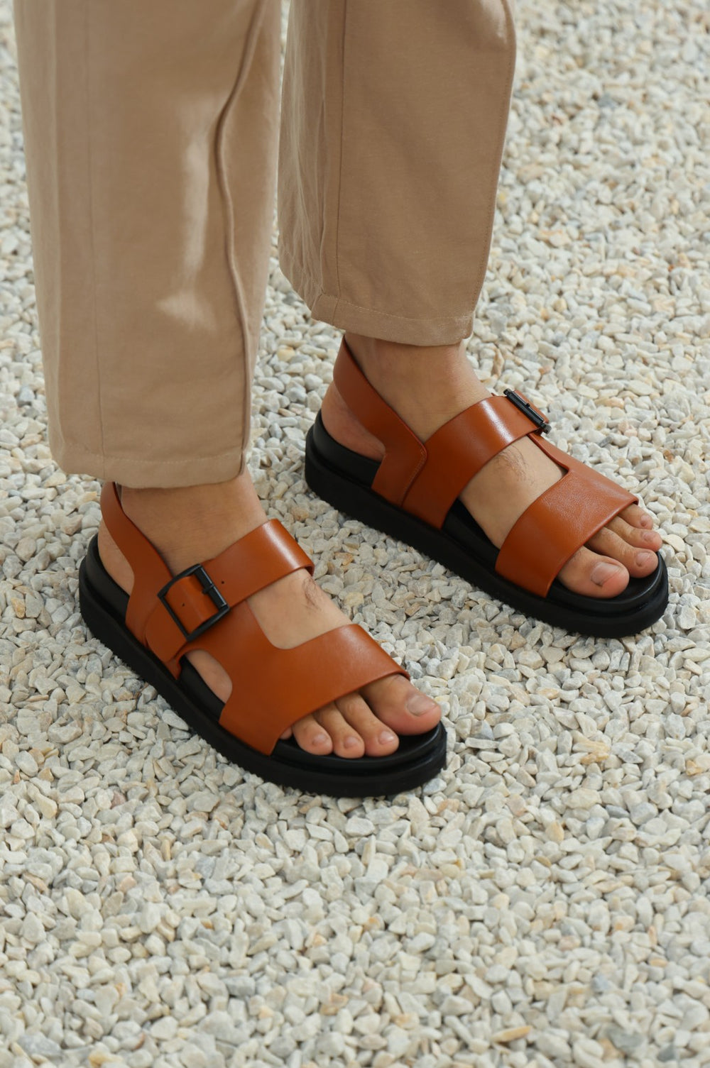BROWN DOUBLE STRAP SANDALS