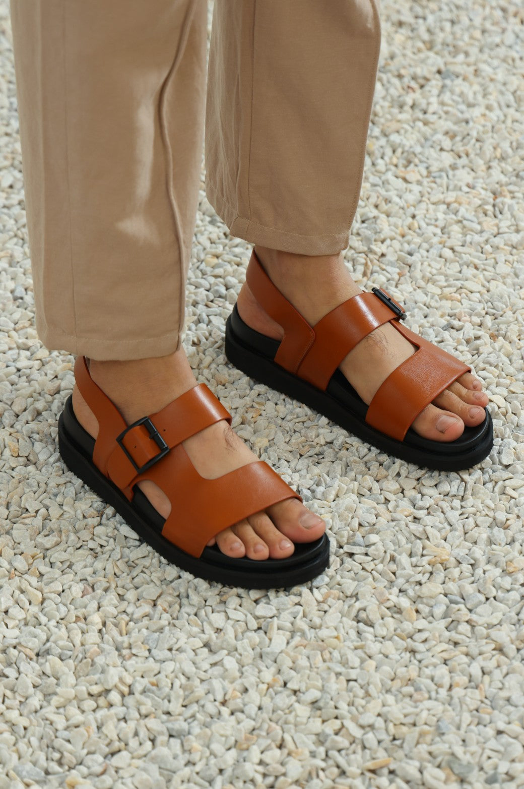 BROWN DOUBLE STRAP SANDALS