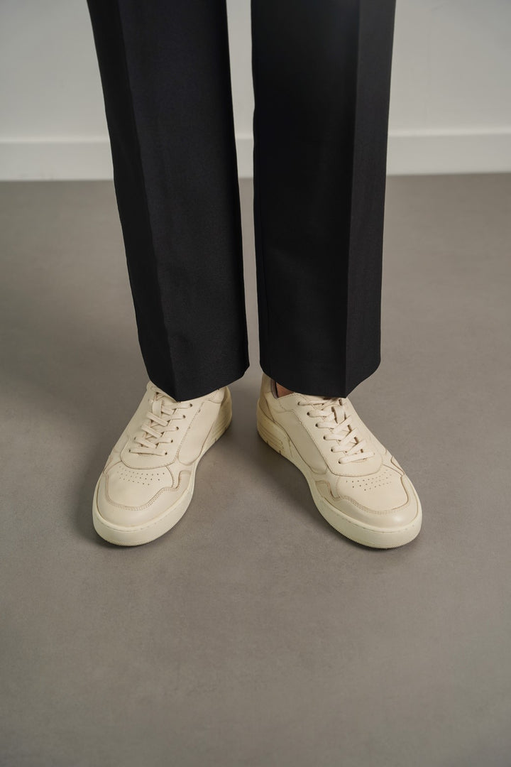 CHALK RETRO LEATHER SNEAKERS
