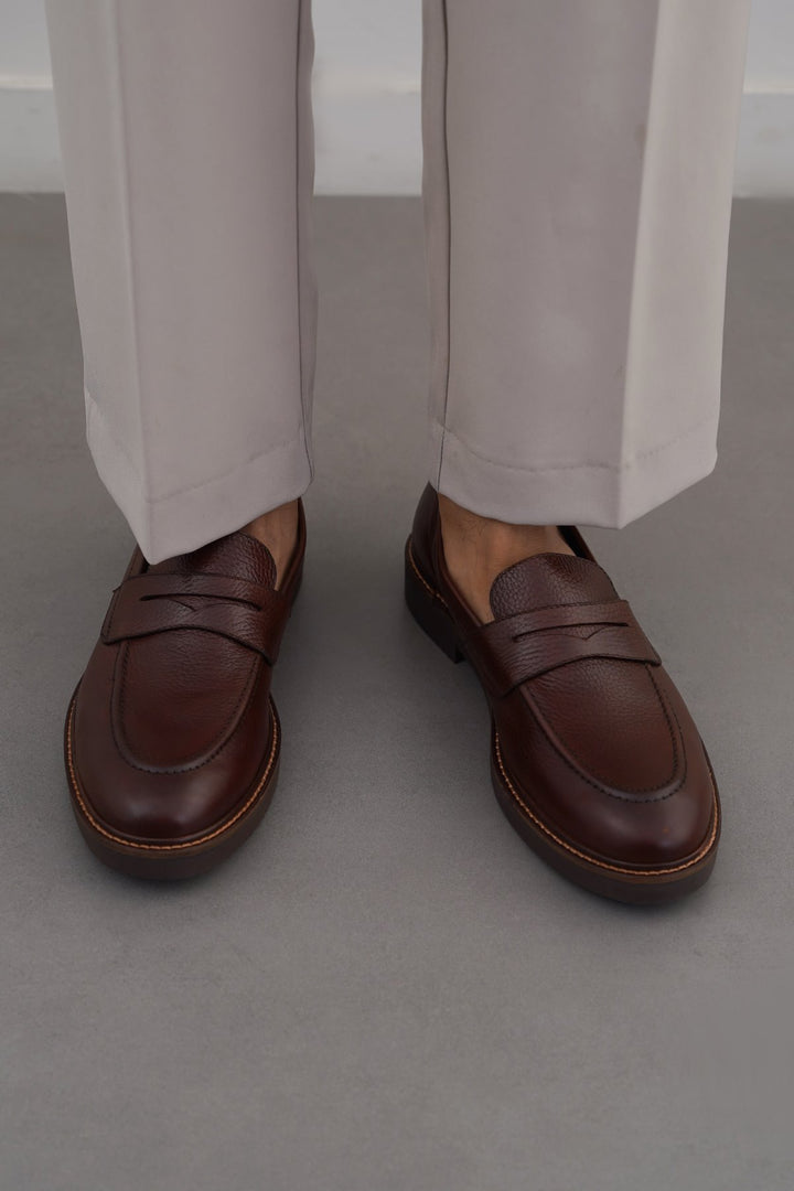 COGNAC CLASSIC LEATHER LOAFERS