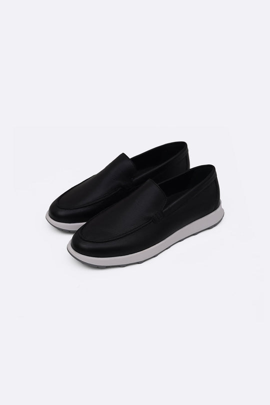 BLACK AIR LEATHER LOAFERS