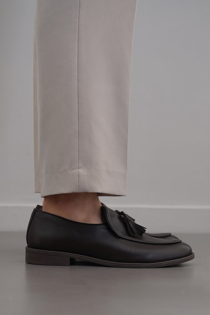 DARK BROWN GRAINED LEATHER TASSEL LOAFERS