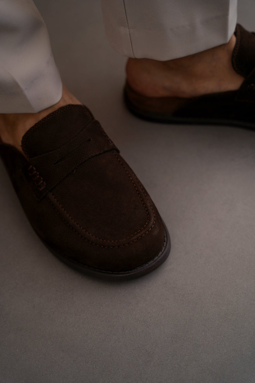PEBBLE GRAIN MULES