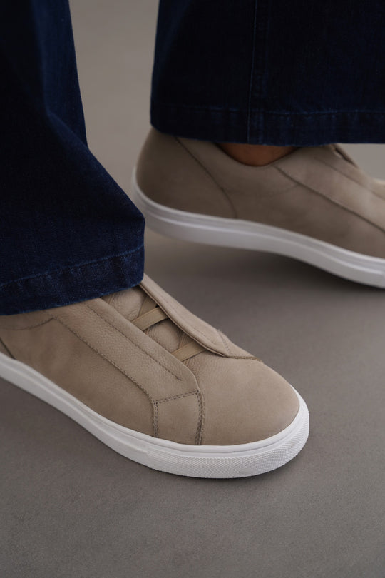 SAND LOW TOP LEATHER SNEAKERS