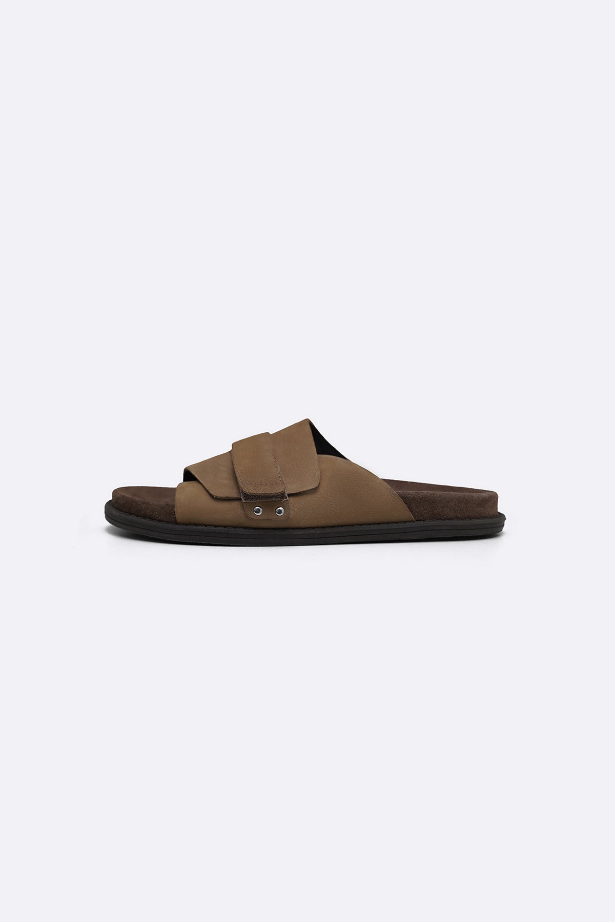 CLASSIC LEATHER SLIDES – Lama Retail