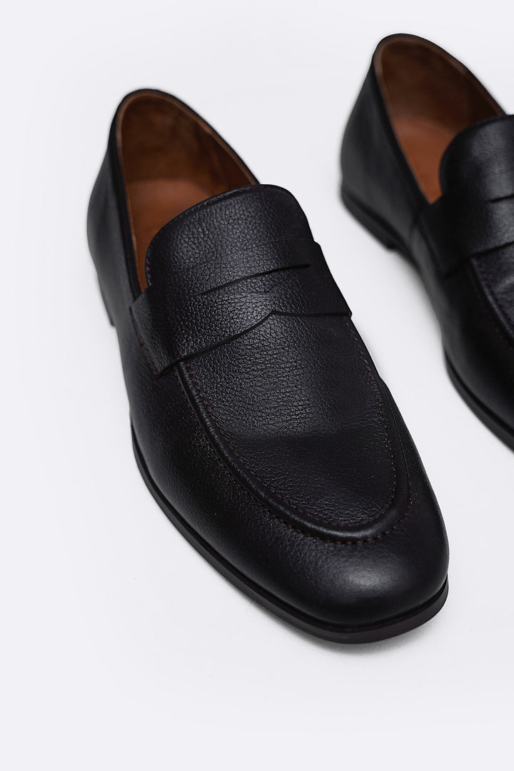 BLACK LEATHER PENNY LOAFERS