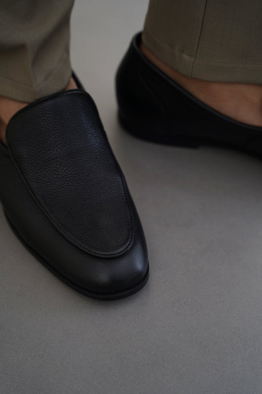 BLACK SMART LEATHER LOAFERS