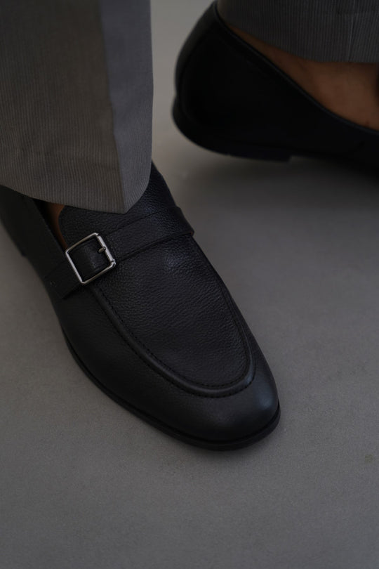 SMART BUCKLE LOAFERS