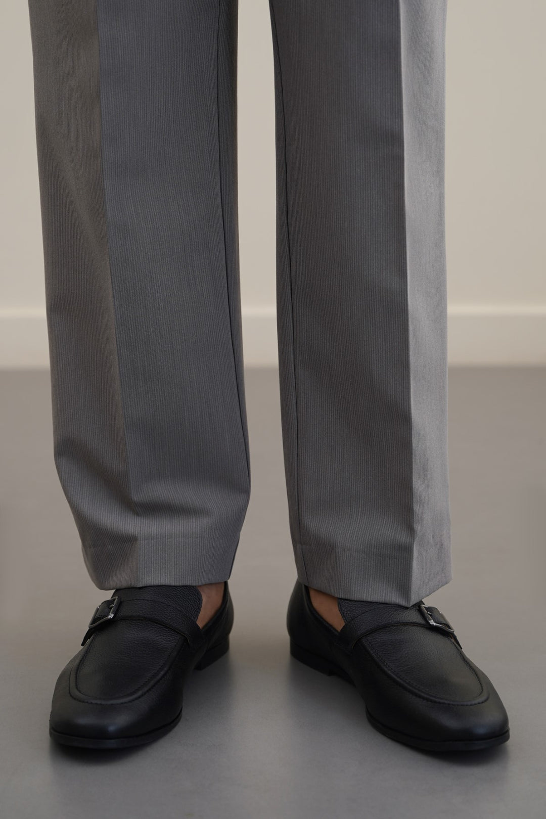 SMART BUCKLE LOAFERS