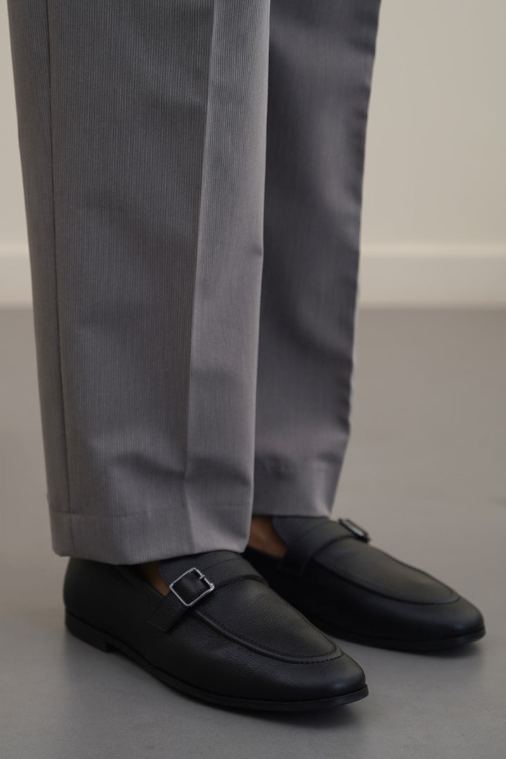 SMART BUCKLE LOAFERS