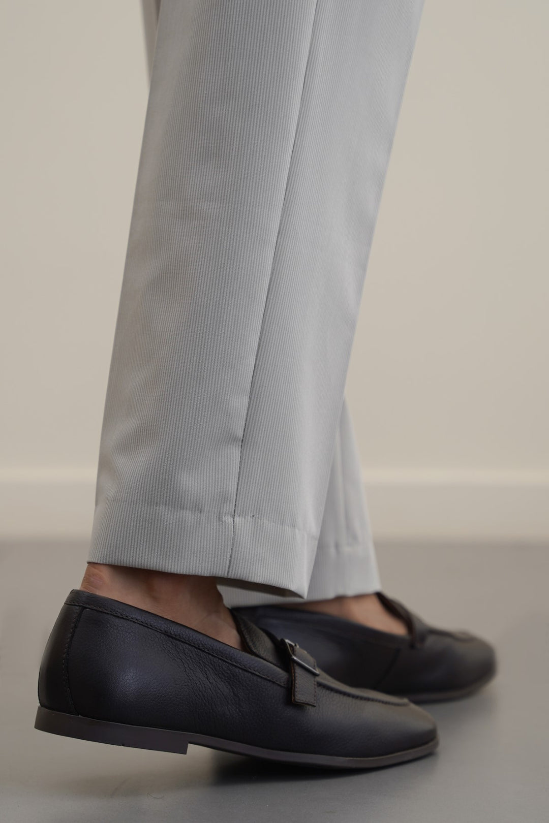 SMART BUCKLE LOAFERS