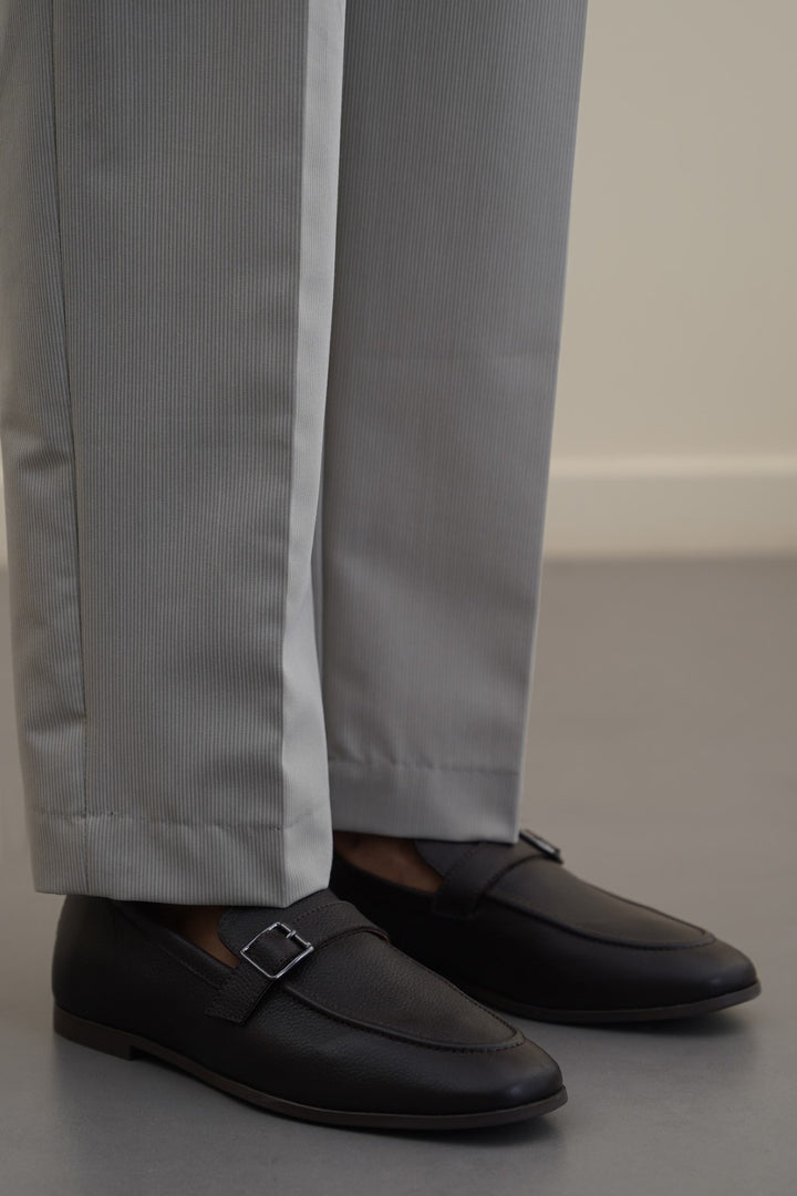 SMART BUCKLE LOAFERS
