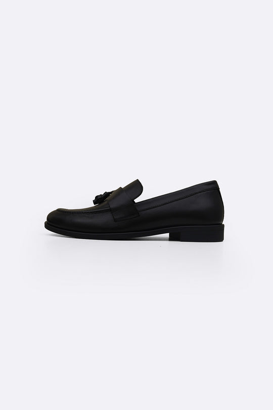 BLACK TASSEL LEATHER LOAFERS