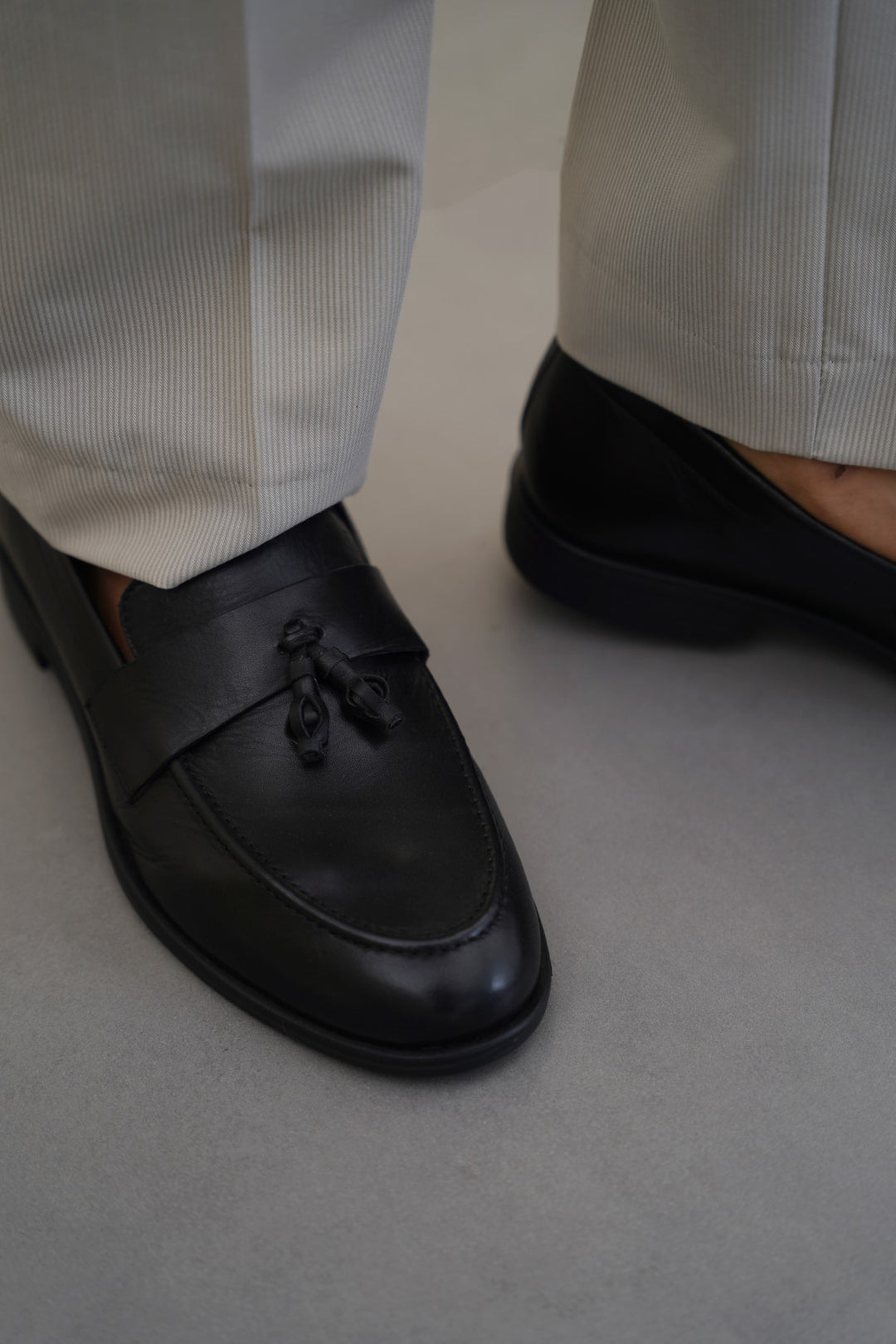 TASSEL LEATHER LOAFERS