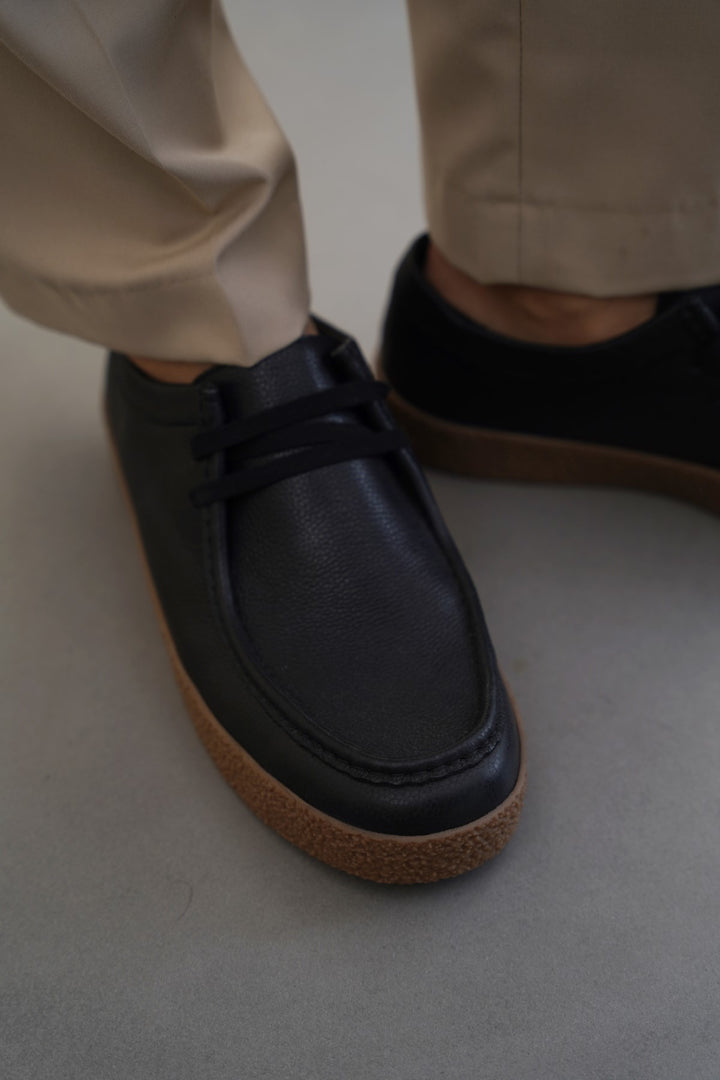 CASUAL MOC-TOE SHOES