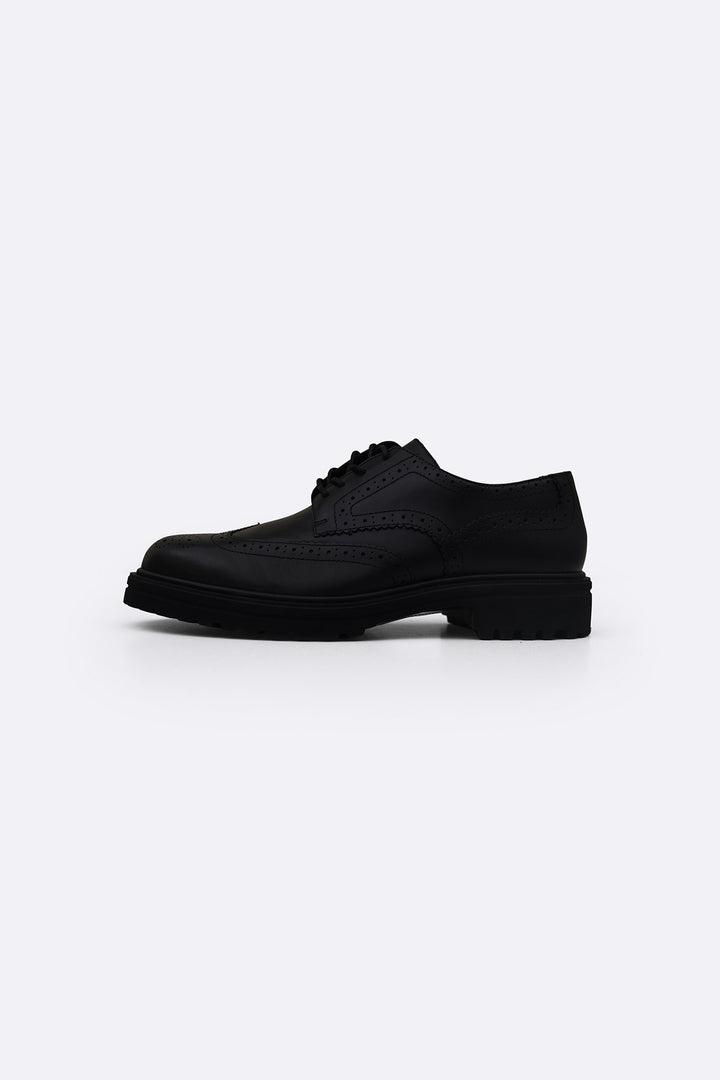 BLACK CLASSIC LEATHER BROGUES