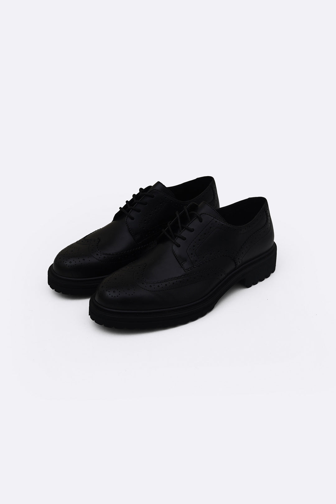 BLACK CLASSIC LEATHER BROGUES