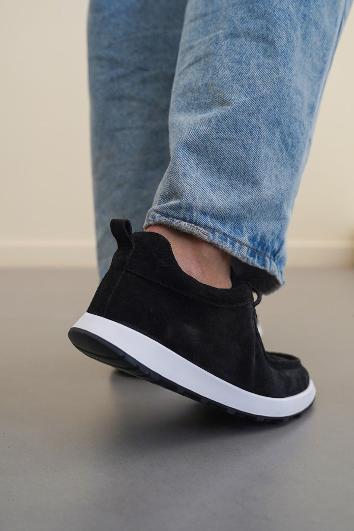 BLACK MOC TOE SUEDE WALKERS
