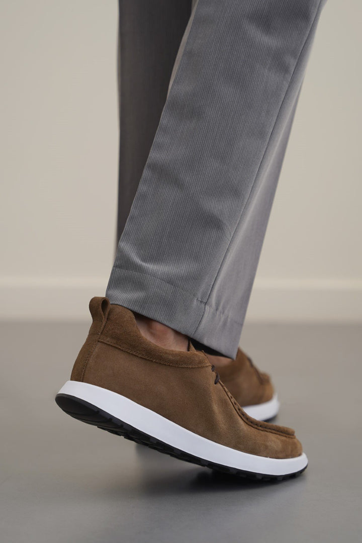 BROWN MOC TOE SUEDE WALKERS