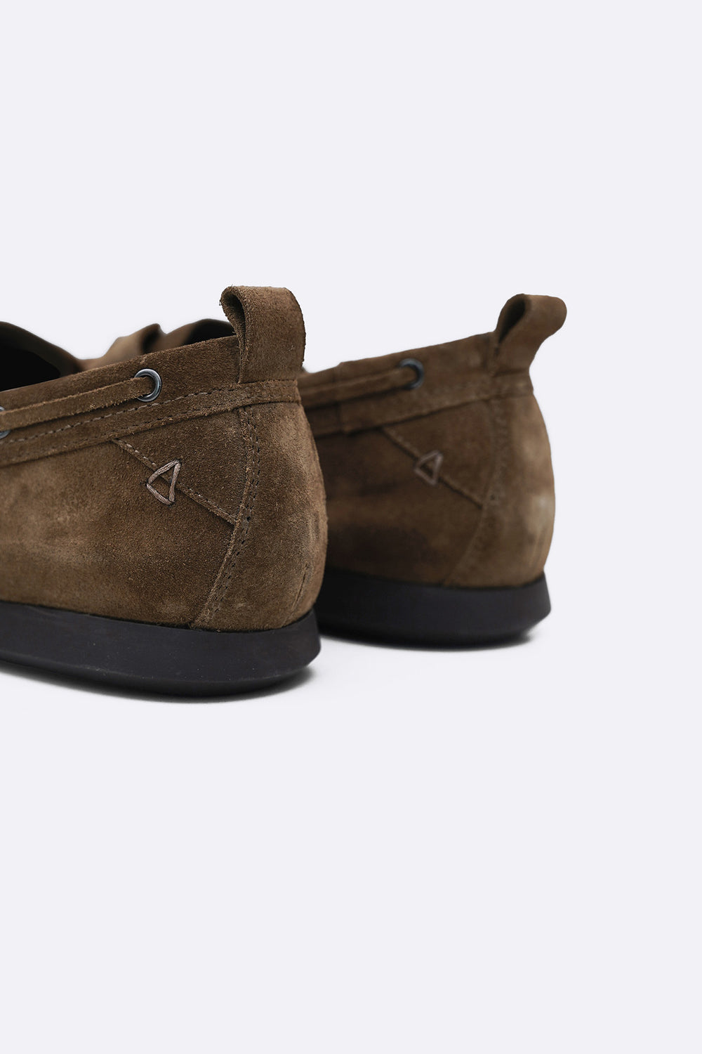 BROWN SUEDE BOAT SHOES