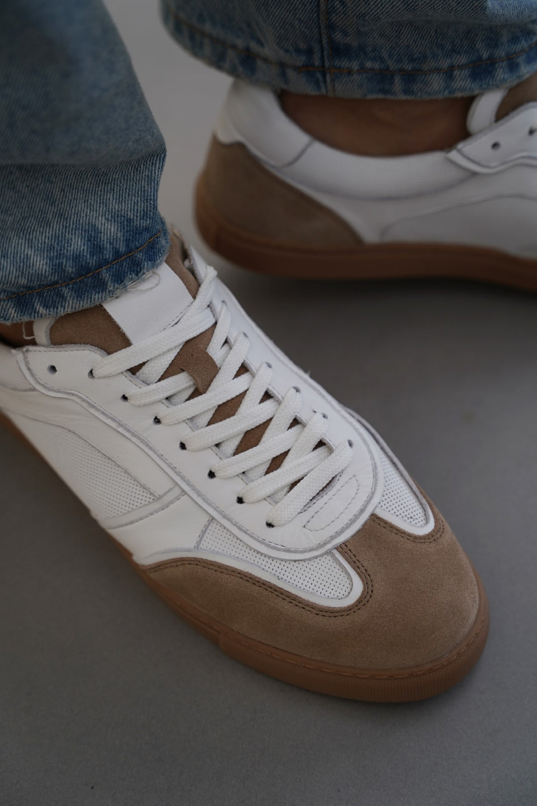 CITY LEATHER SNEAKERS