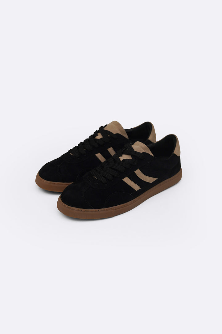 BLACK SUEDE SKATE SNEAKERS
