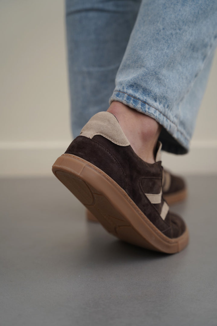 SUEDE SKATE SNEAKERS