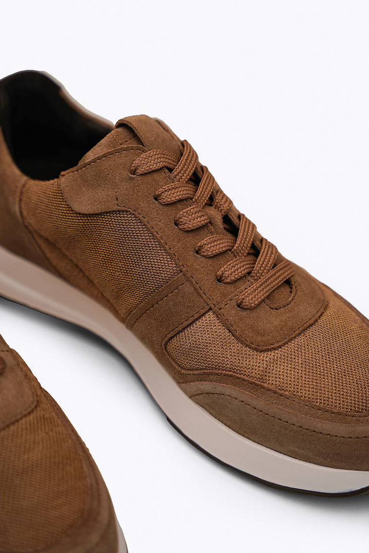 TAUPE SUEDE SNEAKERS