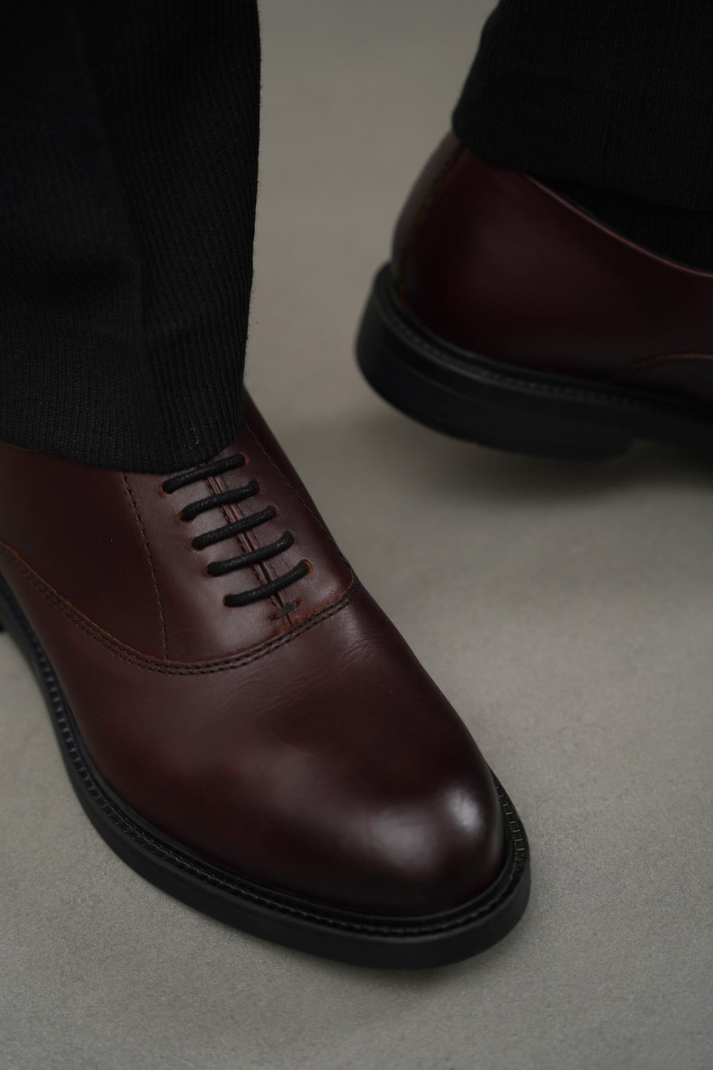BURGUNDY LEATHER OXFORD SHOES