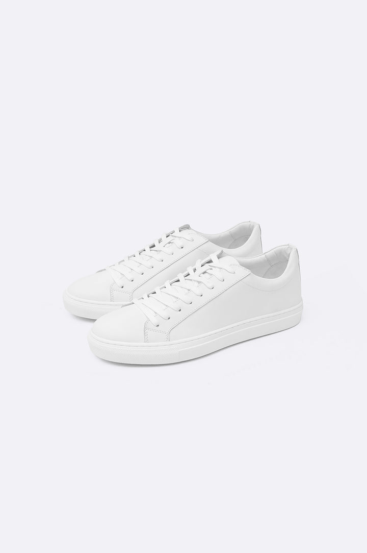 WHITE SLEEK LEATHER SNEAKERS