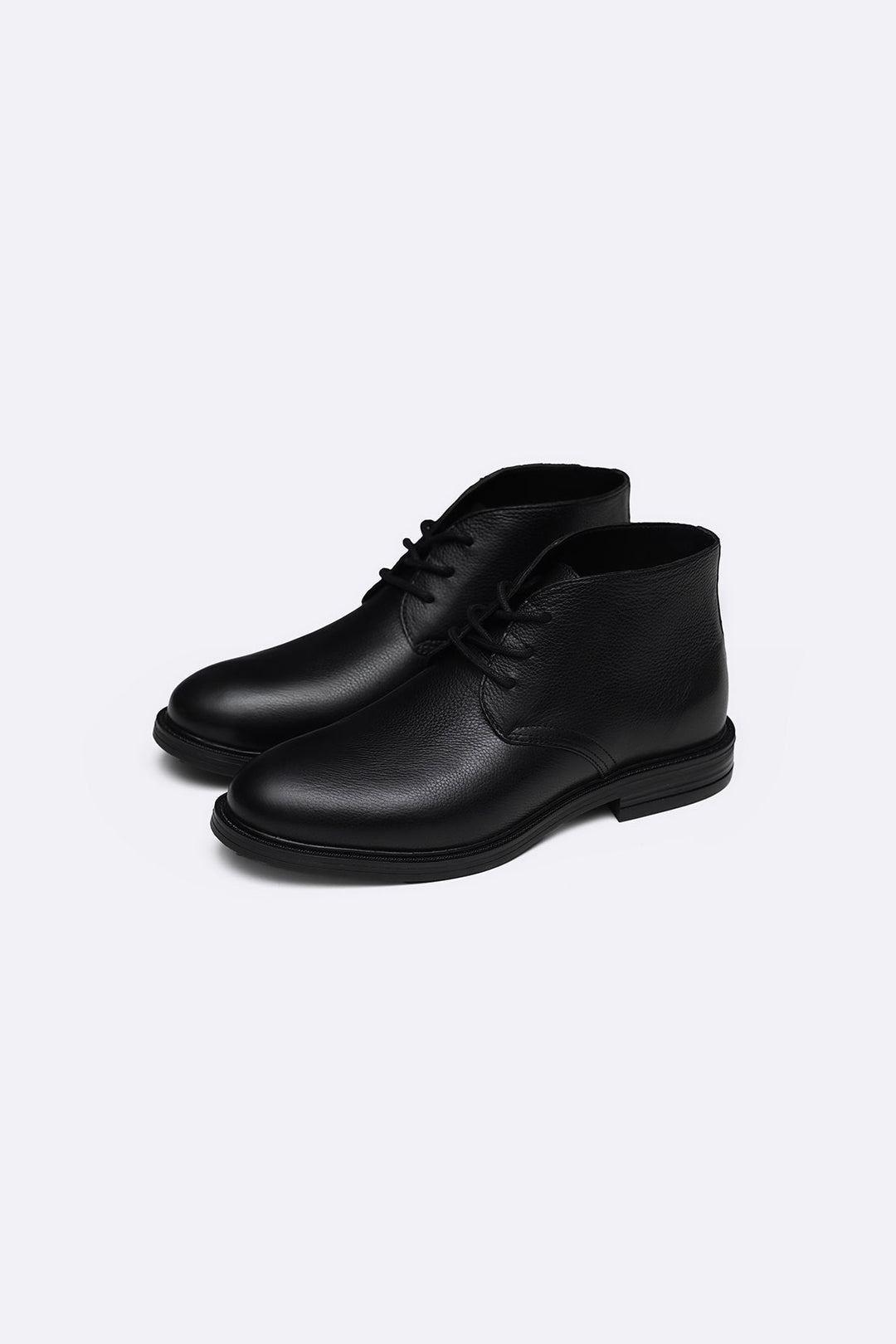 BLACK LACE UP LEATHER CHUKKA BOOT
