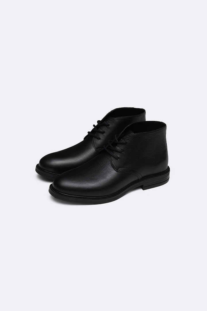 BLACK LACE UP LEATHER CHUKKA BOOT