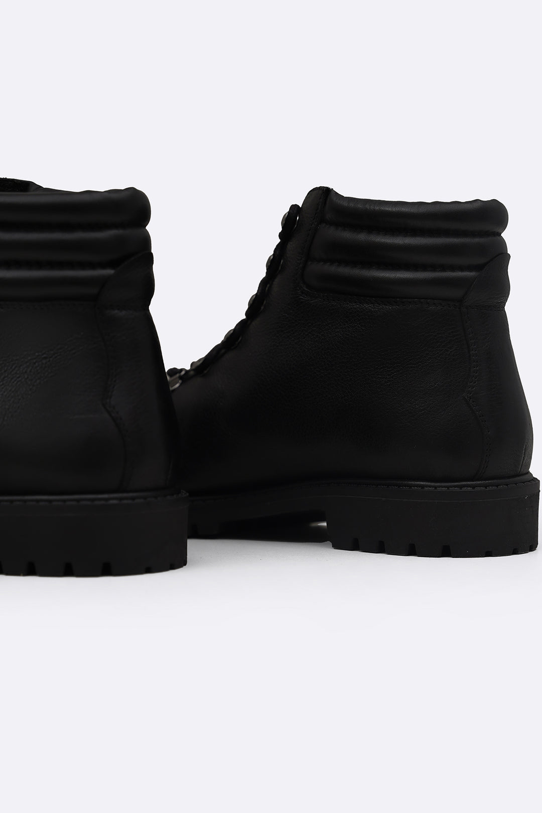 BLACK LEATHER URBAN HIKERS