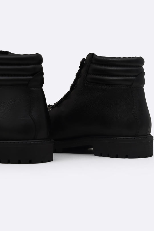 BLACK LEATHER URBAN HIKERS