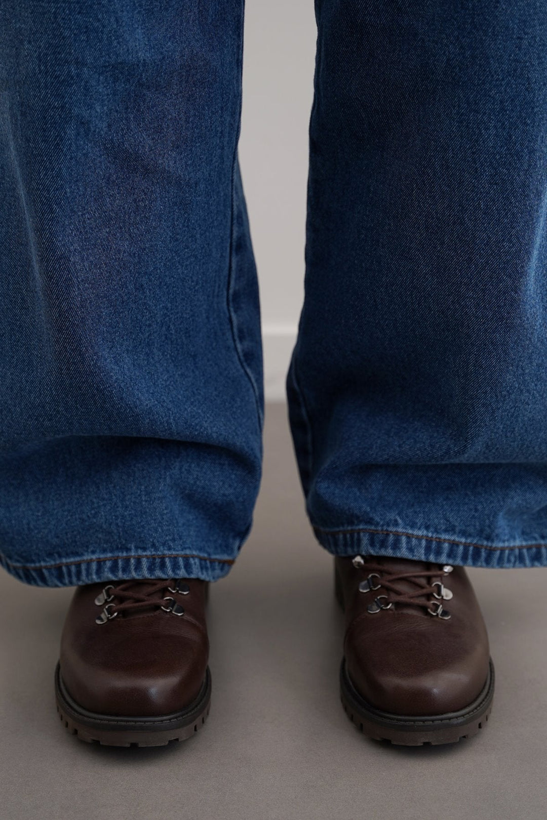 DARK BROWN LEATHER URBAN HIKERS