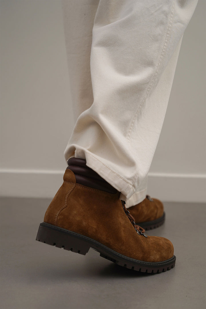 BROWN LEATHER URBAN HIKERS