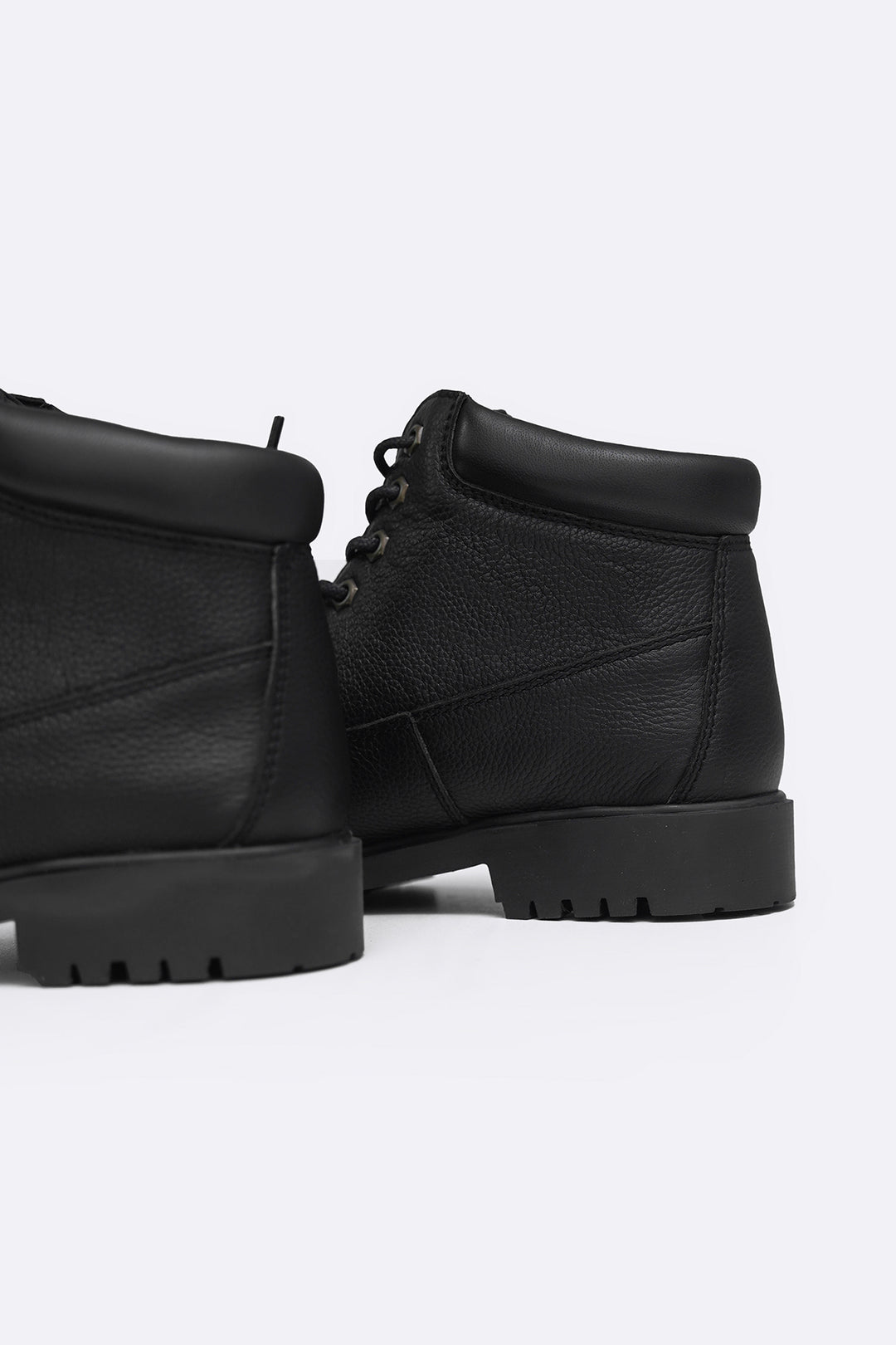 BLACK TITAN LEATHER BOOT