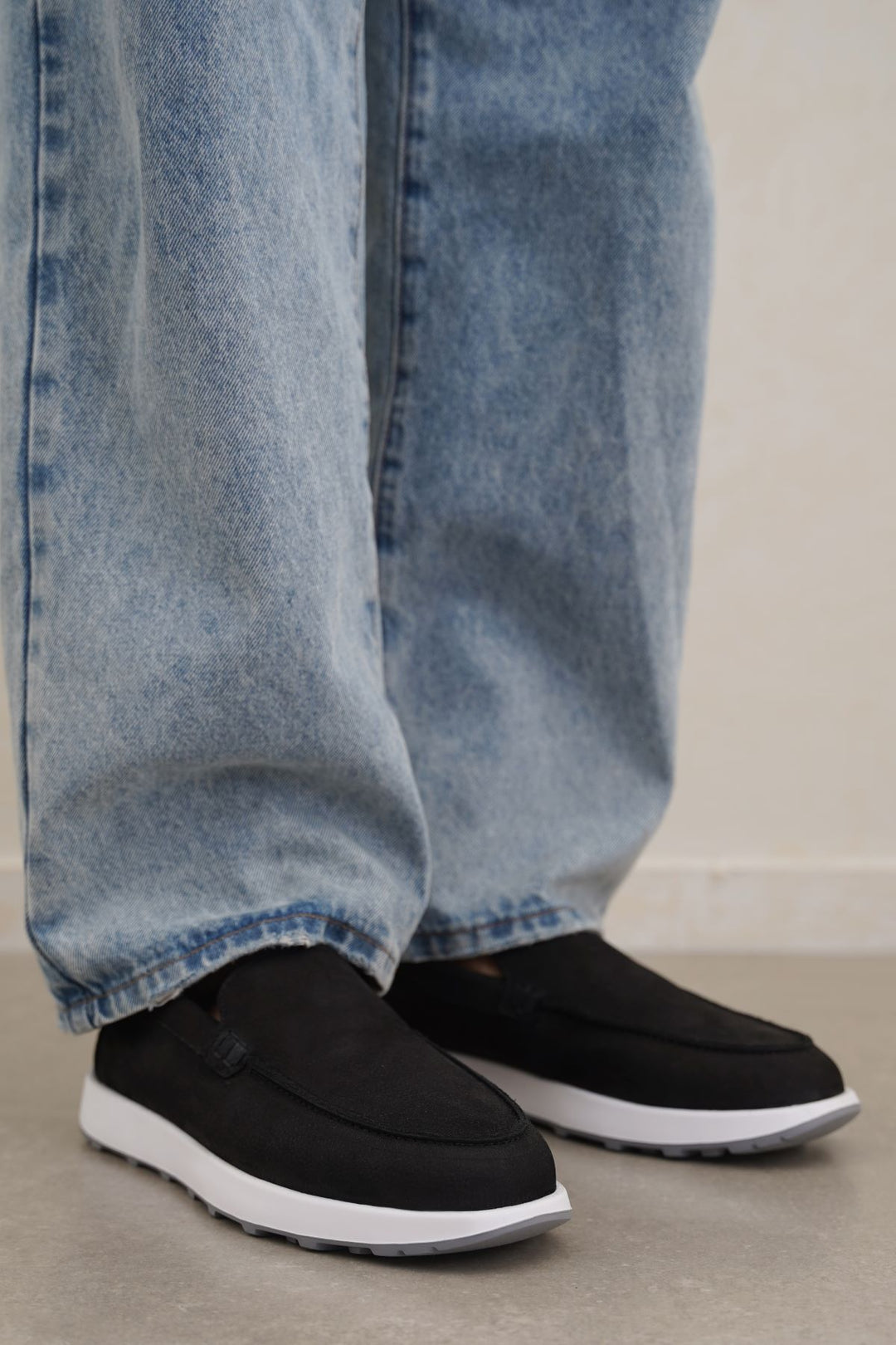 BLACK AIR LEATHER LOAFERS