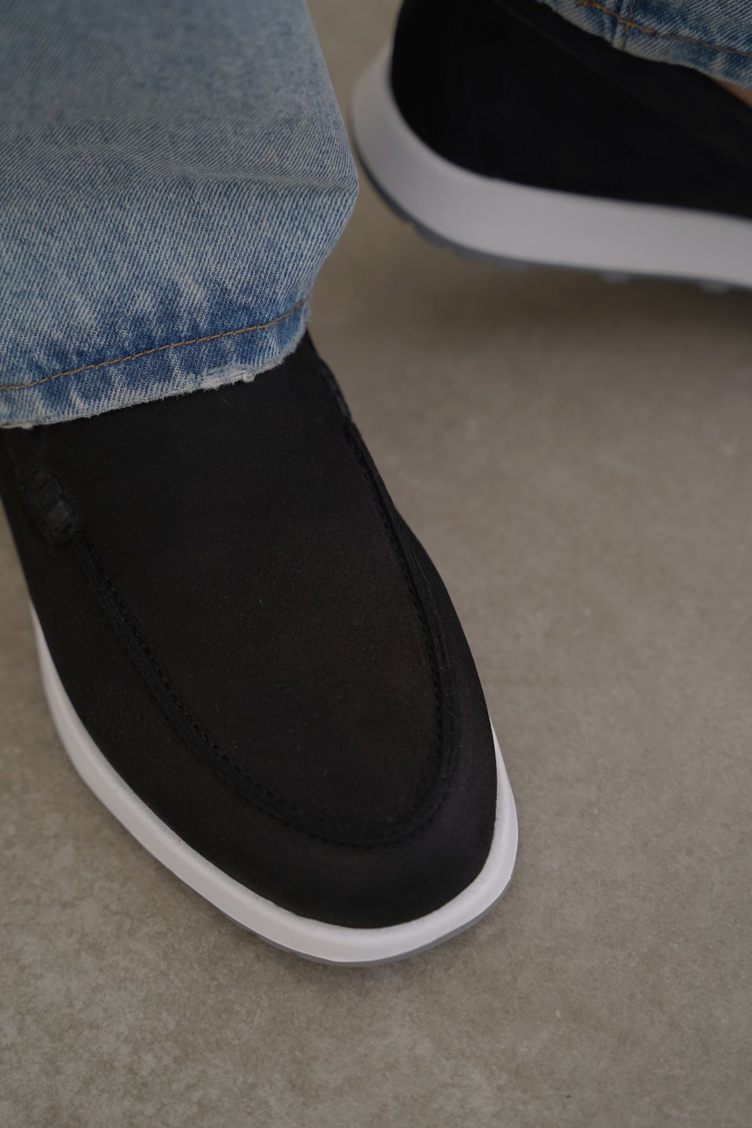 BLACK AIR LEATHER LOAFERS