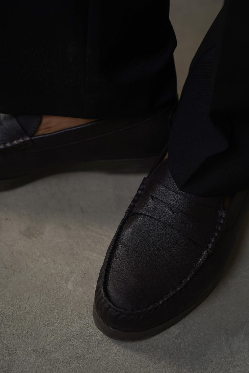 COFFEE CLASSIC LEATHER LOAFERS